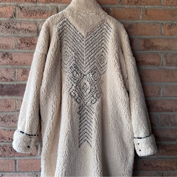 FREE PEOPLE | Cream embroidered long teddy turtleneck fall winter sweate… - Picture 11 of 16